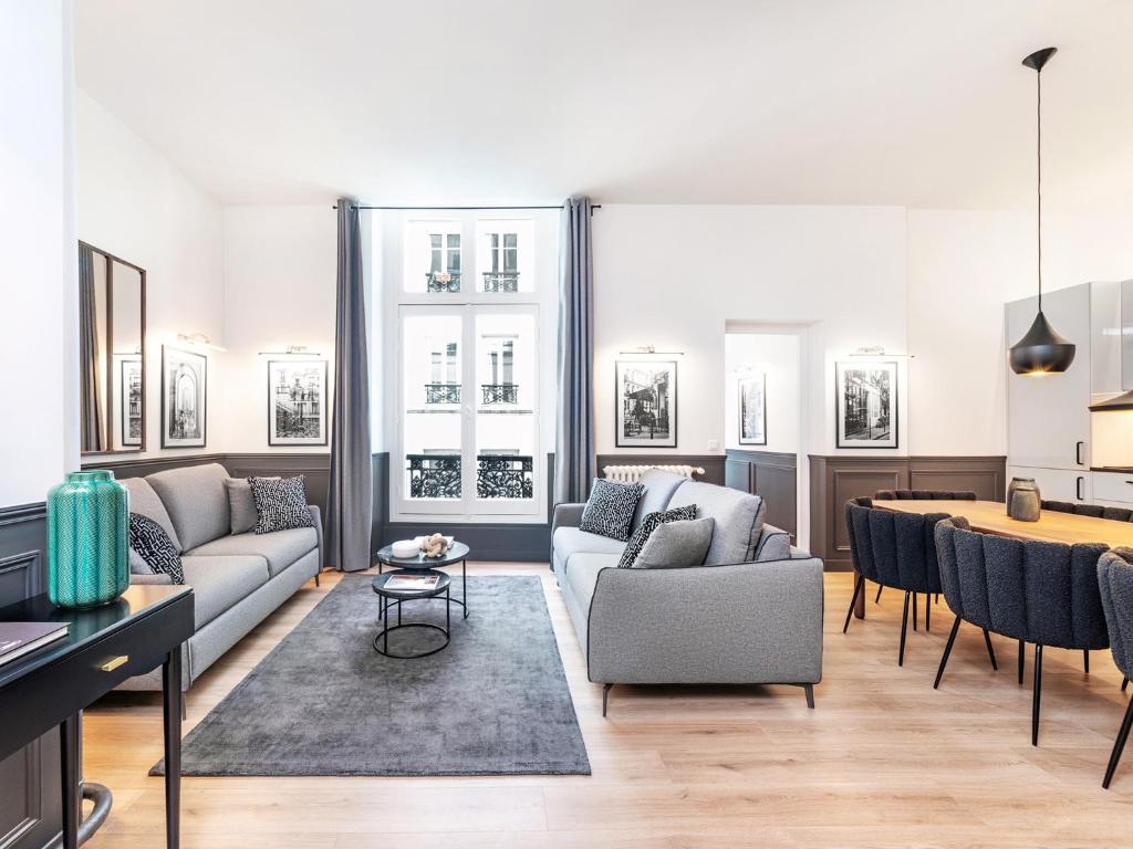 LivinParis - Luxury AC 3 Bedrooms Le Louvre I - 2