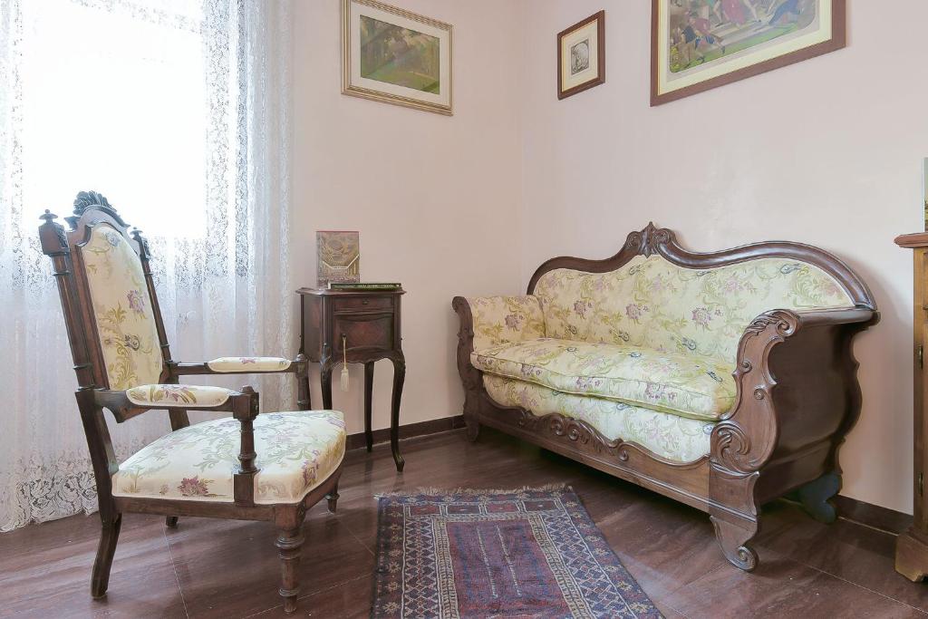 Queen Home Isabel - 4