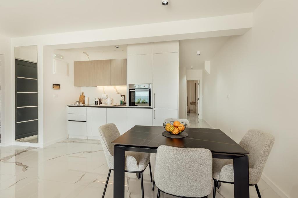 Savina Beachfront Oasis - 5