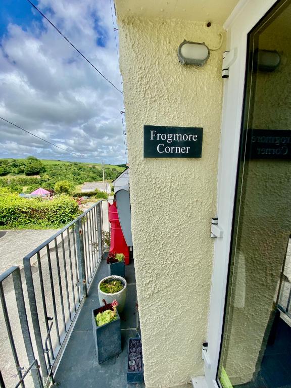 Frogmore Corner, Truro photo 3