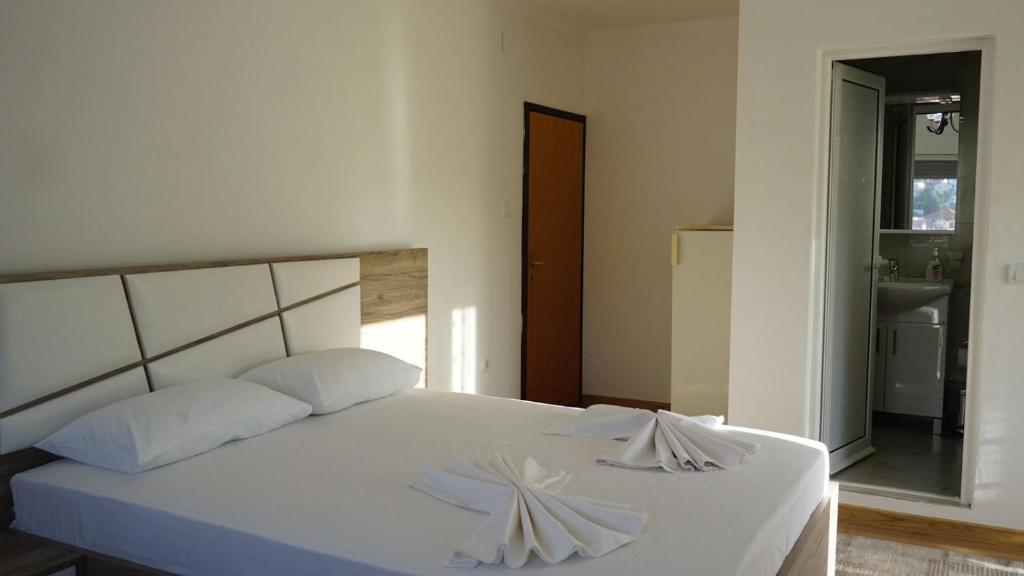 Guesthouse Sinani - 4