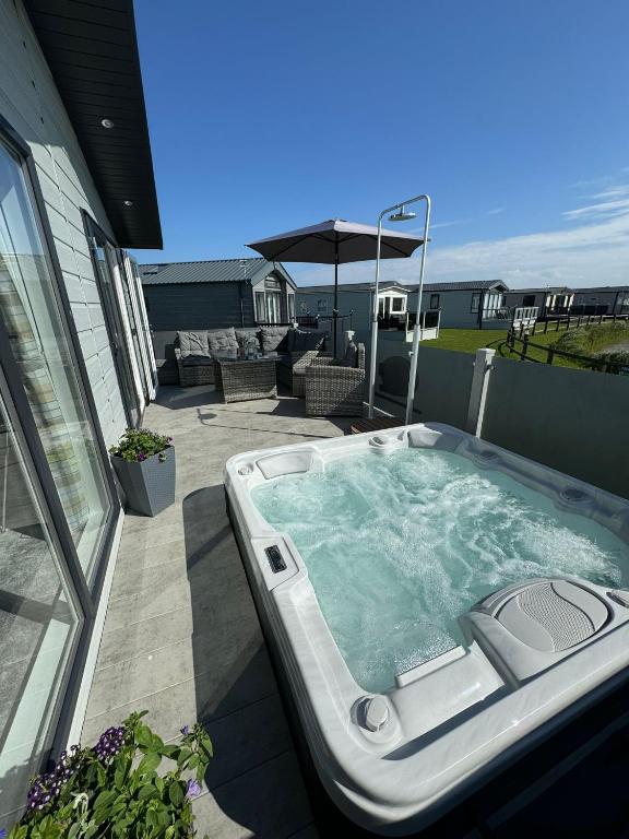 Golden Anchor - The Oakland Lodge - Coastal Caravan Breaks, Chapel Saint Leonards