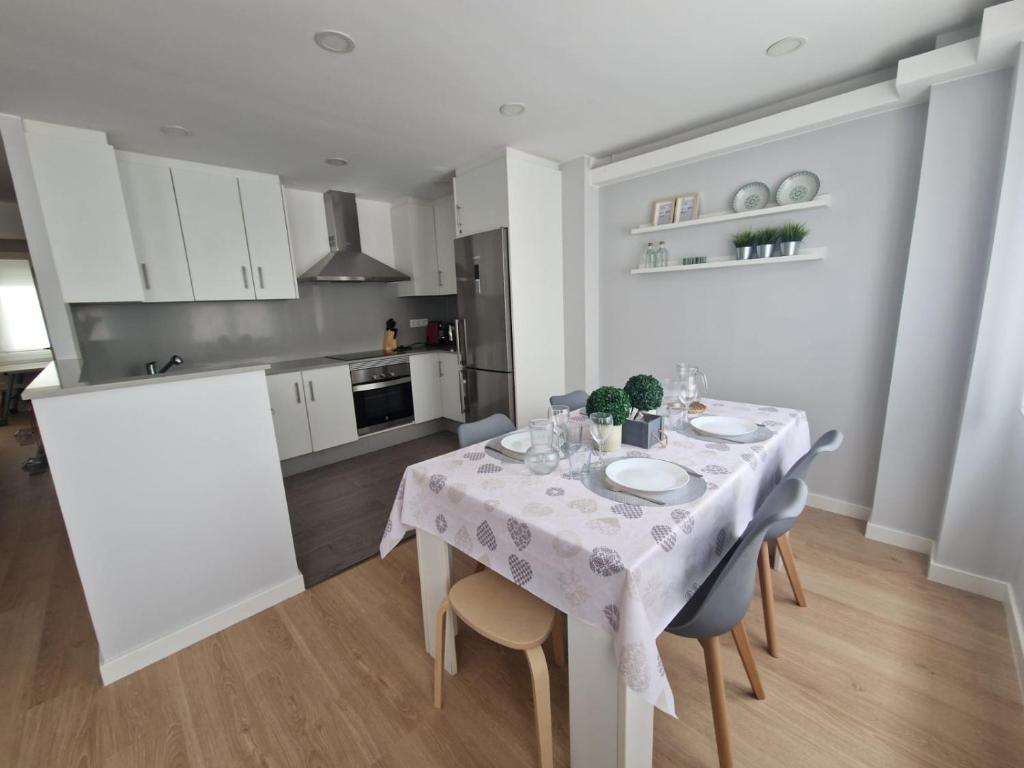 Apartamento Cancela, super luminoso y bien situado - 4