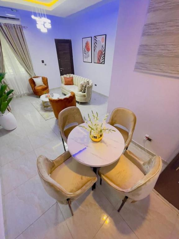 258 shortlets, Lekki