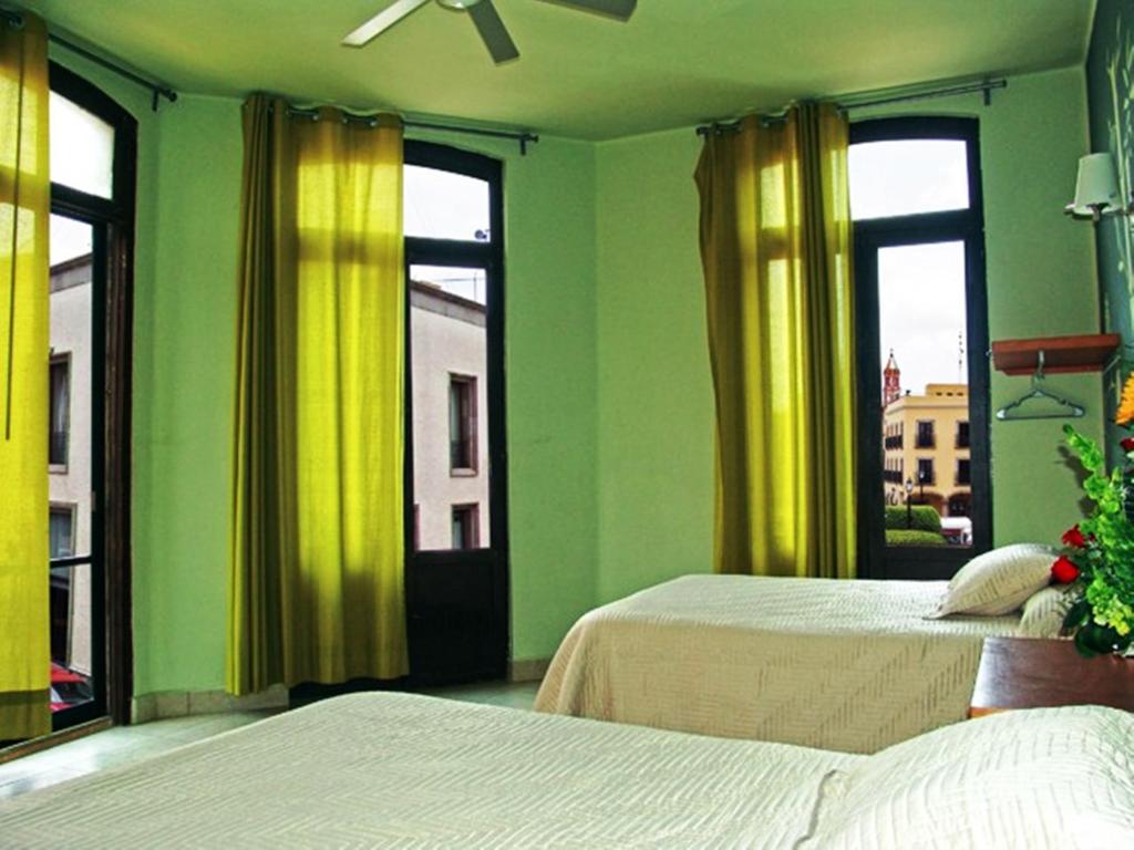 Hotel Plaza Queretaro - 2