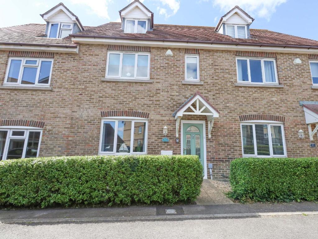 Plain Sailing, Weymouth