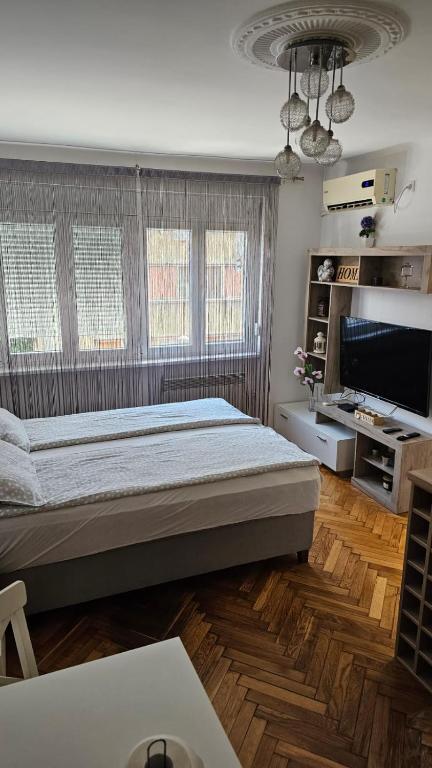 Sweet Home - 4