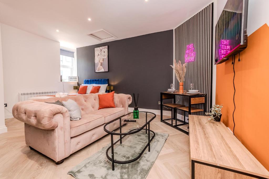 Super Central Studio Next to Shopping center & Brighton Beach, Brighton and Hove