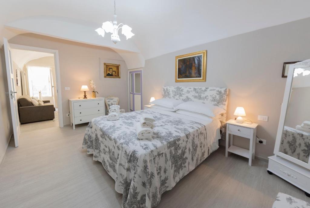 Menotti Holiday House - 4