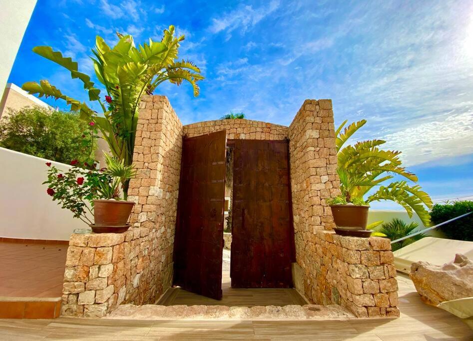 Villa by Ibiza with Pool, Sea Views BBQ - 4