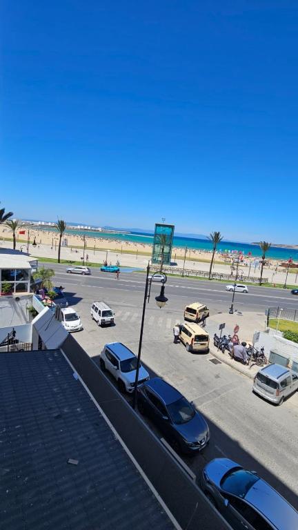 Piso lujoso céntrico con vistas a la playa, Tanger
