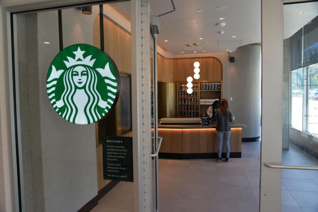 フロント・ロビー