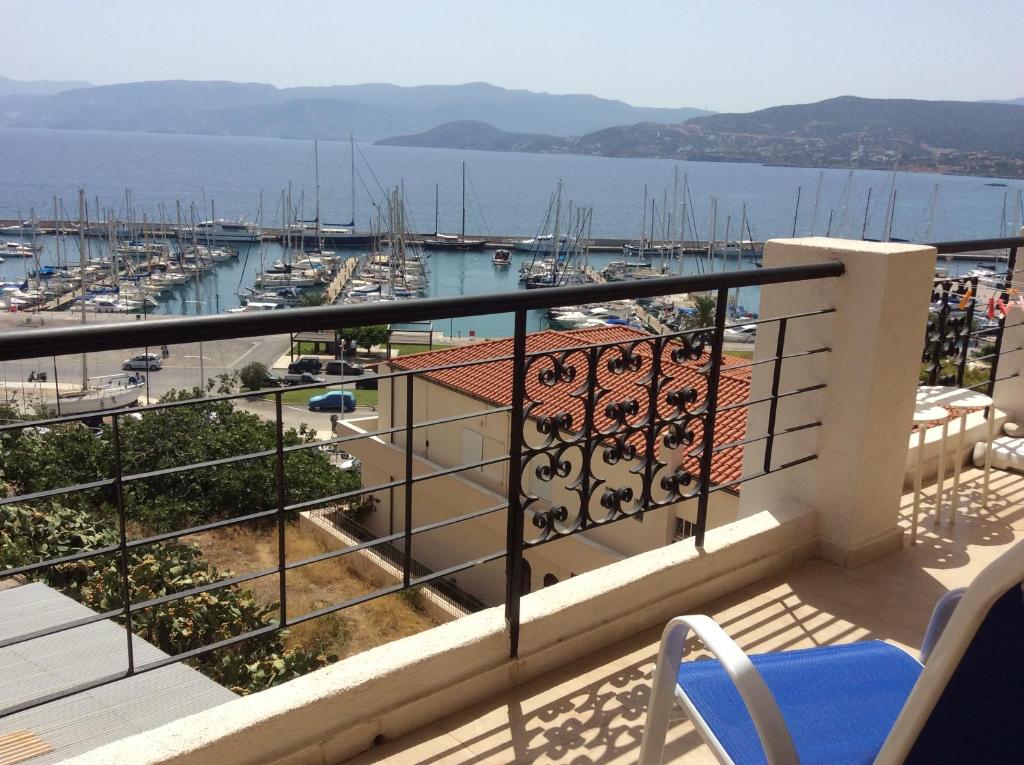 Mantraki Hotel Apartments photo