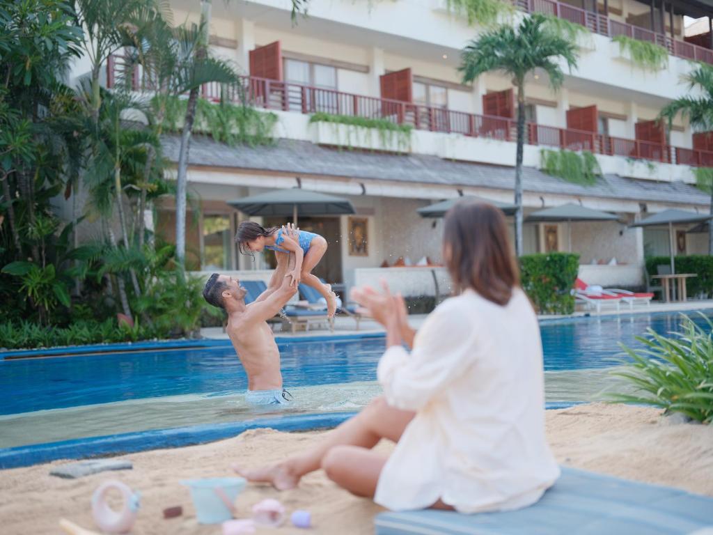 スイミングプール