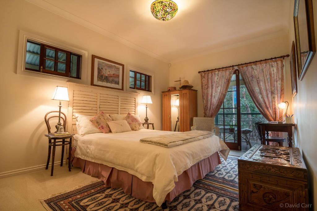 Grove Manor photo
