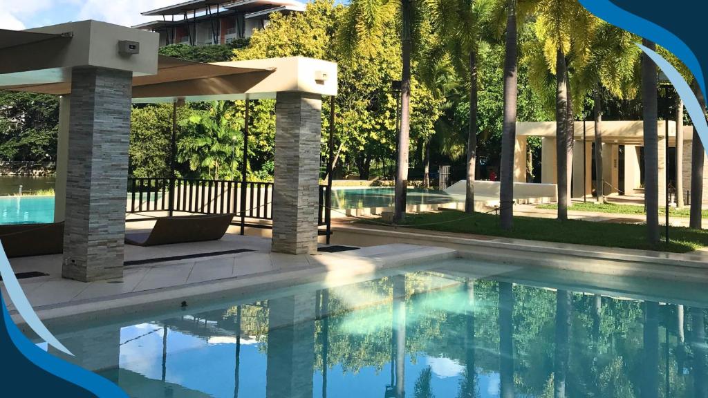 สระว่ายน้ำ