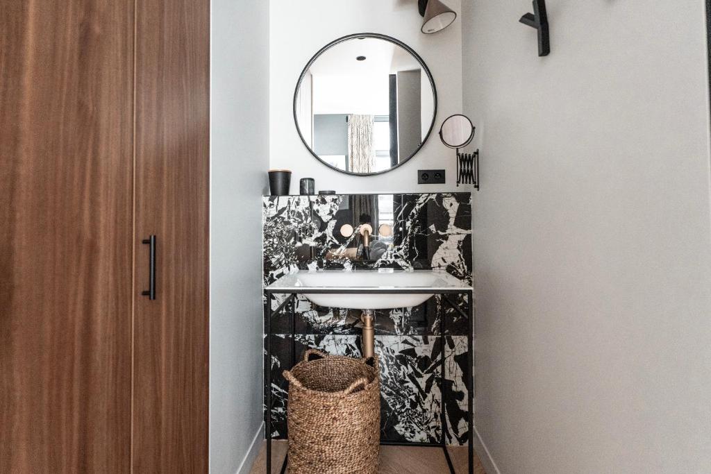 Stylish Flat Close to Louvre & Palais-Royal - 5