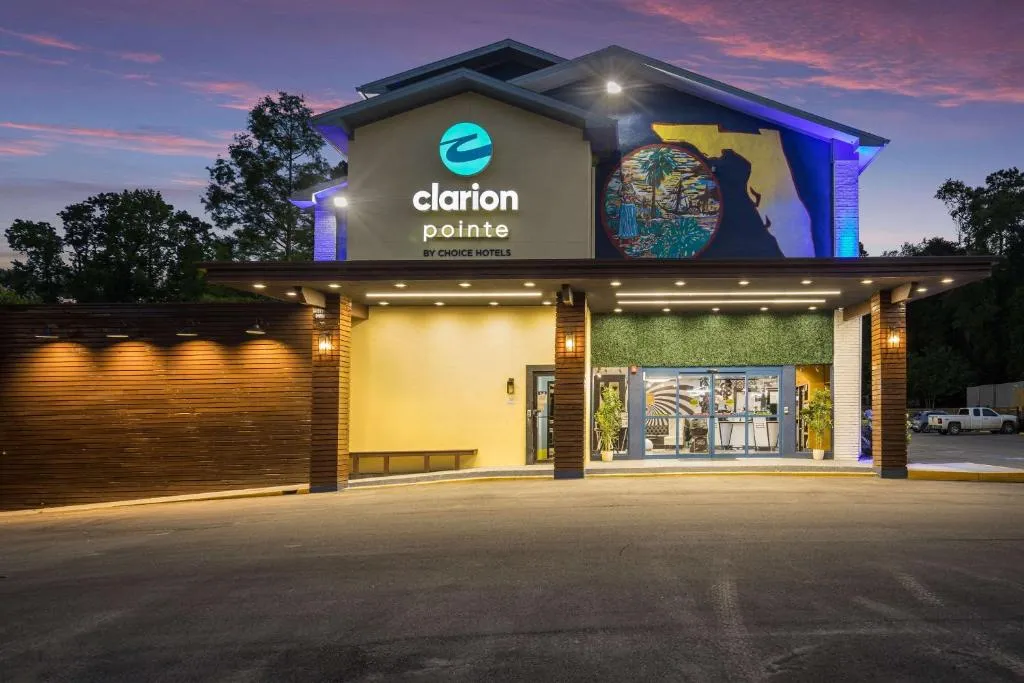 Clarion Pointe Tallahassee-State Capitol，位于塔拉哈西的酒店