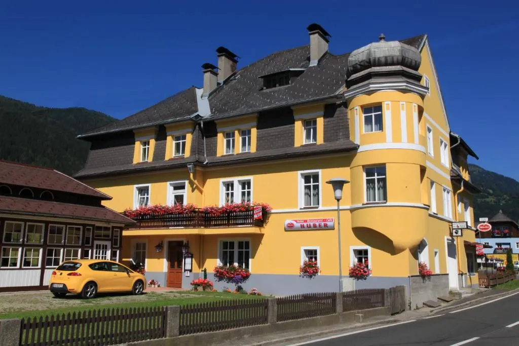 Hotel Villa Huber, hotel in Afritz