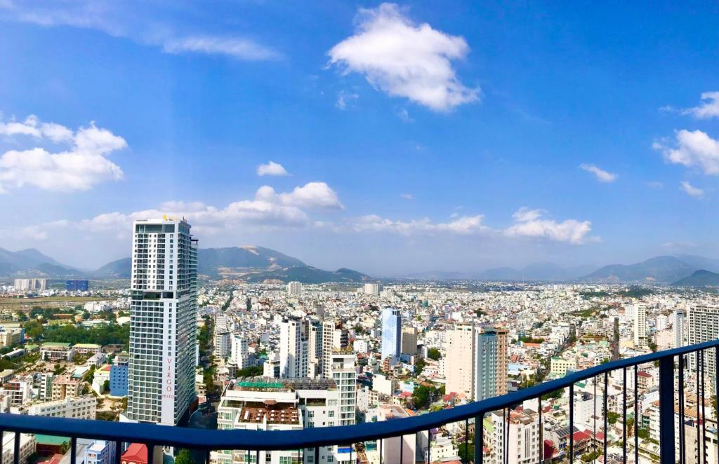 Oceanfront Grand Panorama