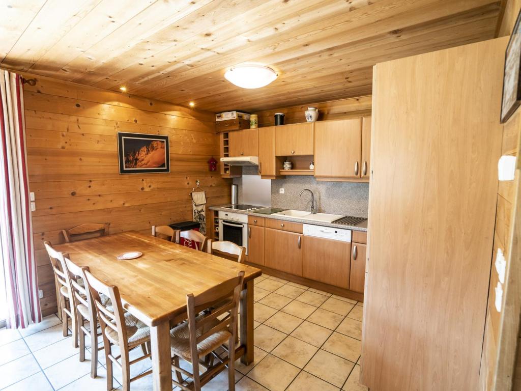 Chalet spacieux à Châtel - 3 chambres, 9 personnes, parking dispo - FR-1-676-124 - 4