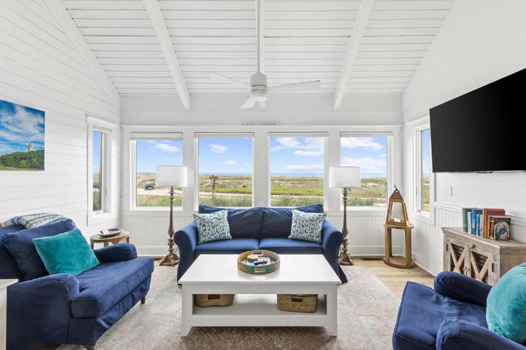 Seaside Passage, Southport