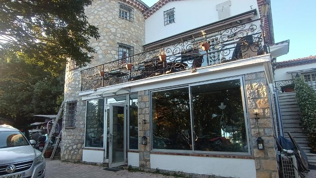 Hébergement indépendant avec parking privé dans villa 6V3APT - 4
