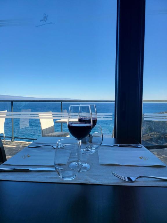 Hotel Cais da Oliveira — Restaurant & bars in Caniço, Madeira