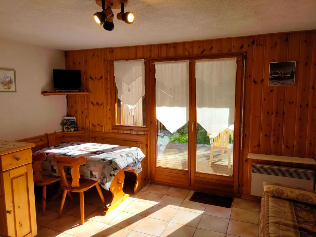 SAMOENS appartement proche du centre - 4