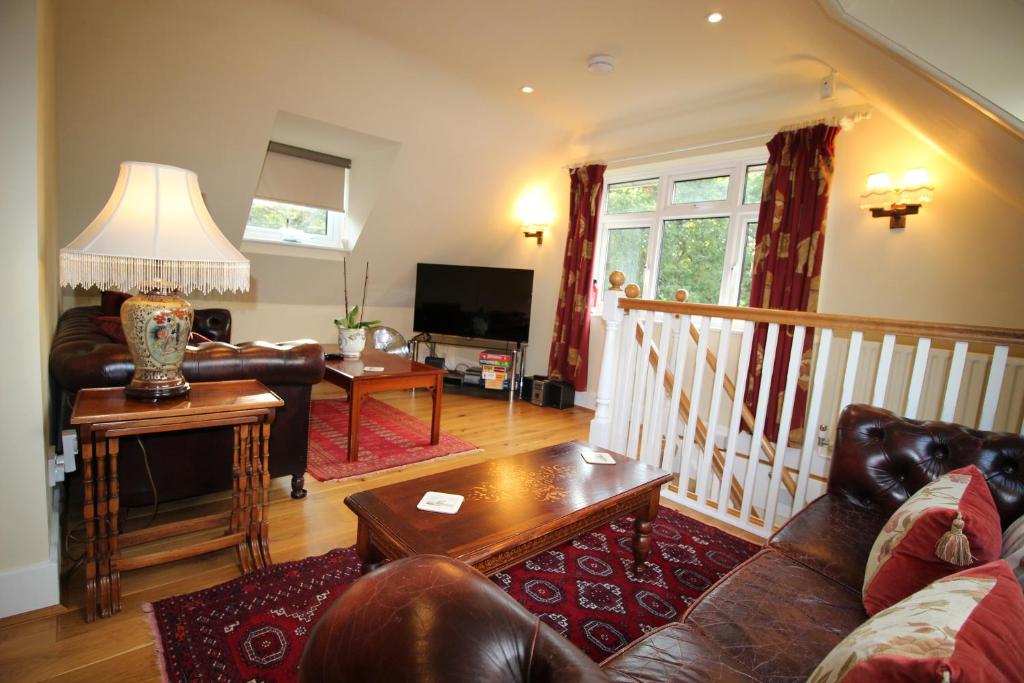 Shallows Lodge, Lymington photo 2