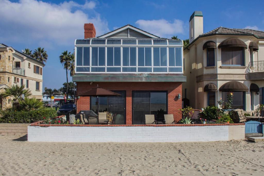 5911 Seashore Dr, Newport Beach