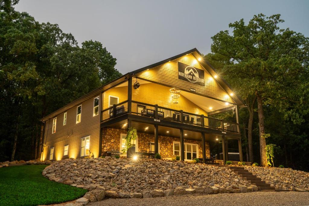 Hermann Hideout, Hermann