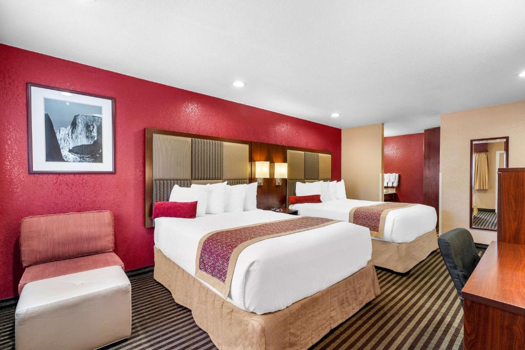 ベストウェスタン プラス ヨセミテ ウェイ ステーション モーテル (Best Western Plus Yosemite Way Station Motel)
