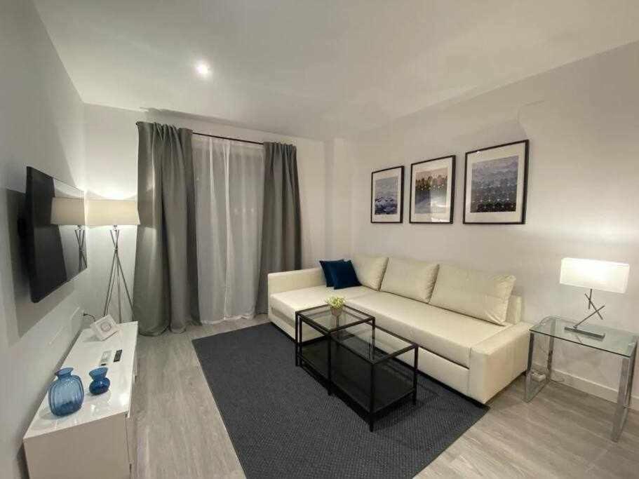 XI Apartamentos Morales & Arnal - 3