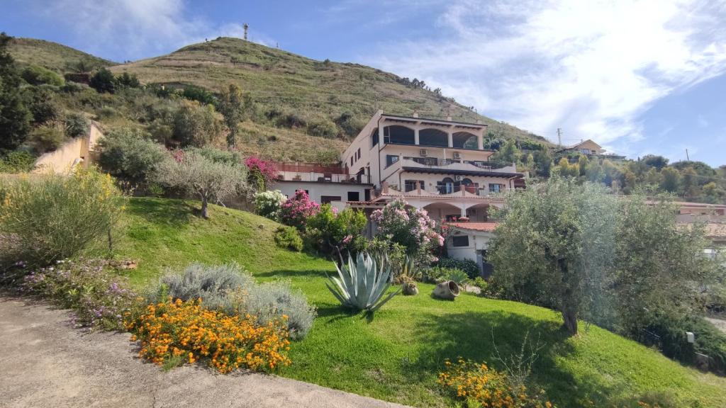Costa Azzurra Cefalù Residence - 2