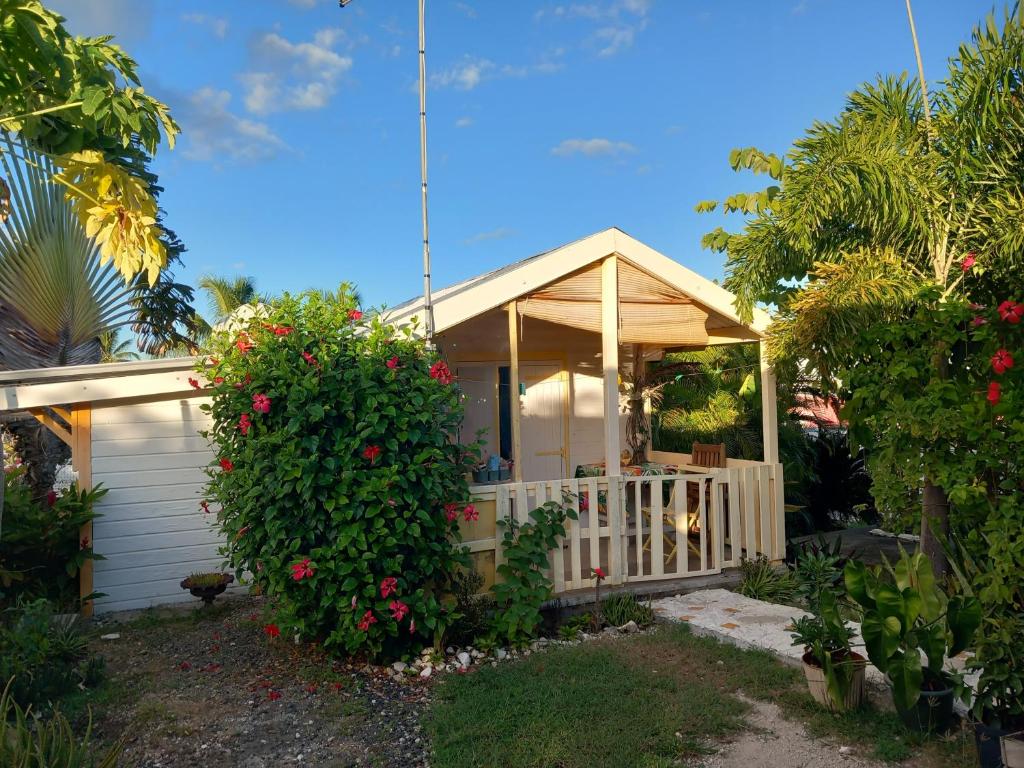 CABANE au Soleil by, Saint-François