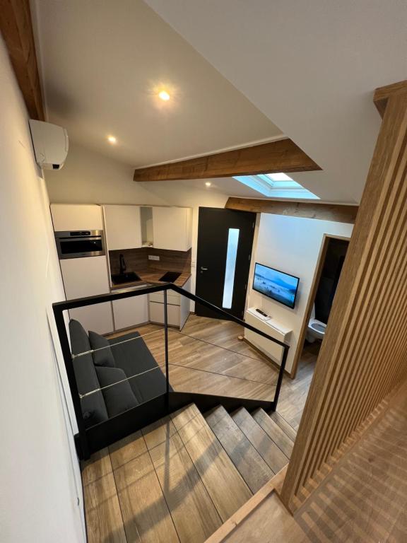 Magnifique Studio duplex,150 mt de la plage et centre ville,clime,wifi - 1