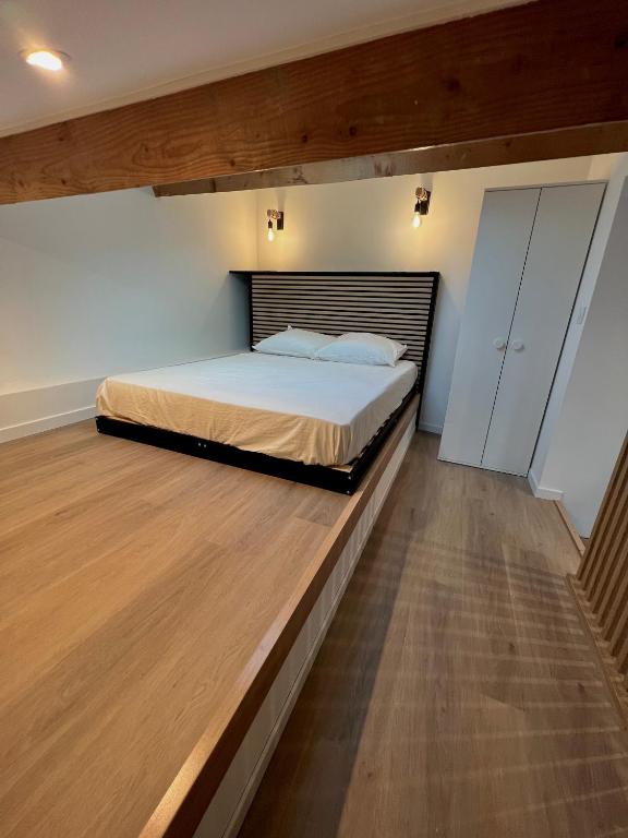 Magnifique Studio duplex,150 mt de la plage et centre ville,clime,wifi - 4