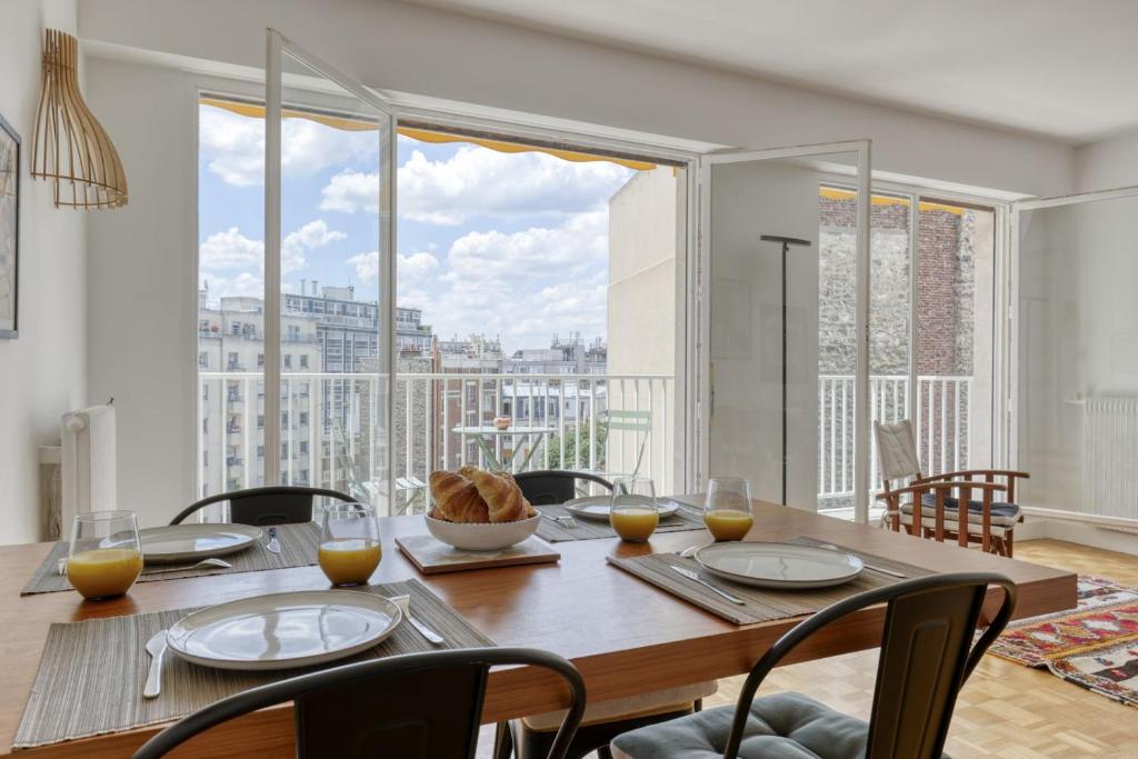 Light & Warm Flat with Balcony - Heart of Paris 15 - 4