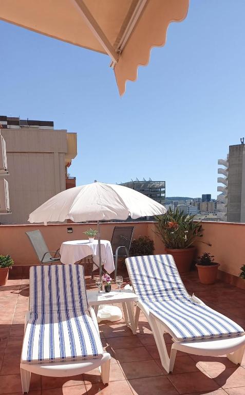 Cozy and sunny penthouse Fira BCN - 1