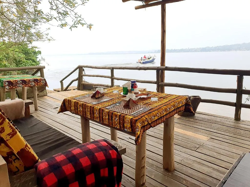 Tilapia Lodge, hotel in Lulongo