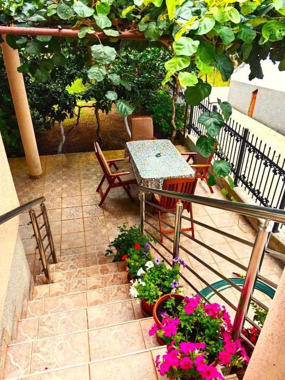 El Mar Apartments - 4