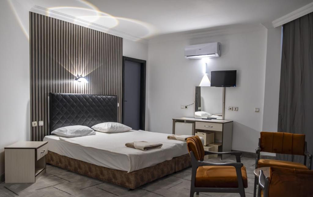 Mustis Royal Plaza Hotel — Hotel rooms in Marmaris, Mugla