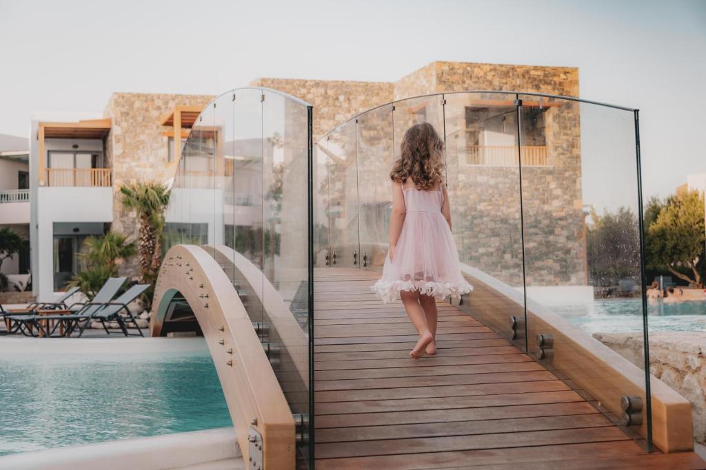 Ostria Resort & Spa — Swimming pool in Ierapetra