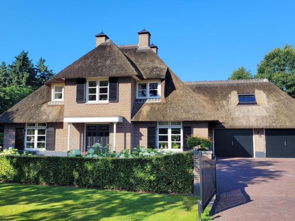 Villa in Overloon near War Museum and Zoo, Overloon