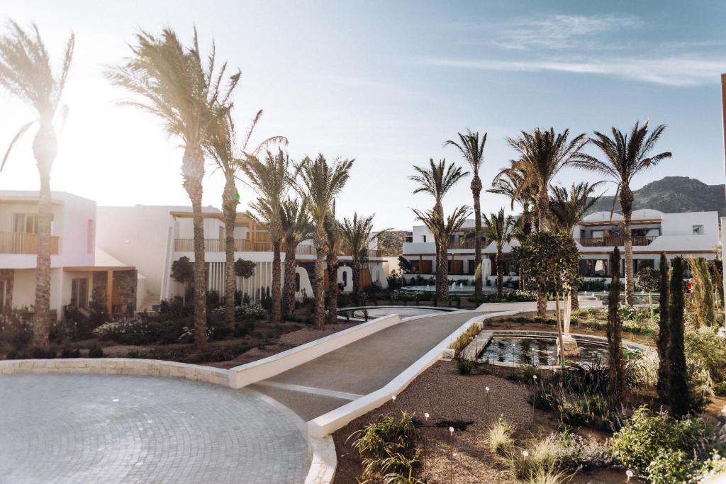 Ostria Resort & Spa — Hotel building in Ierapetra