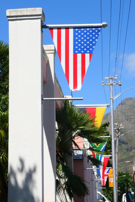 Lady Hamilton Hotel Photo 36