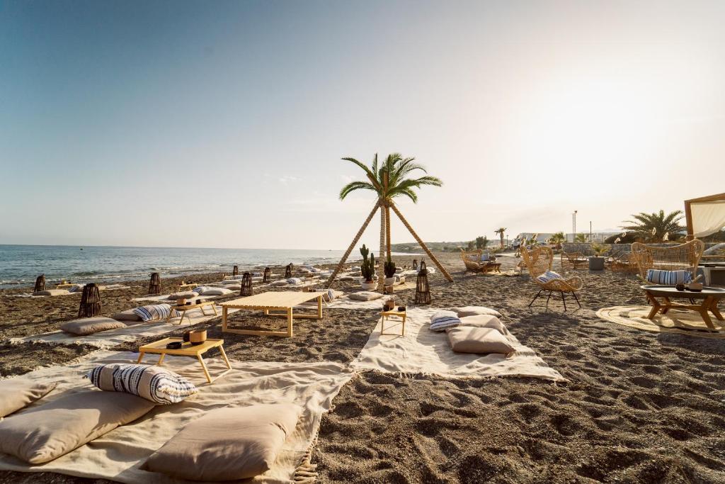 Ostria Resort & Spa — Beach in Ierapetra
