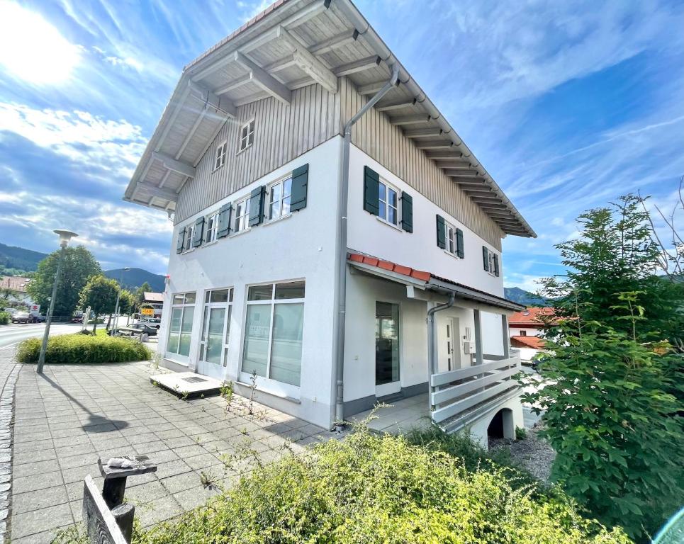Ferienwohnung "Aschbergblick" - Edel Wohnen im Ortskern Schliersee - 5
