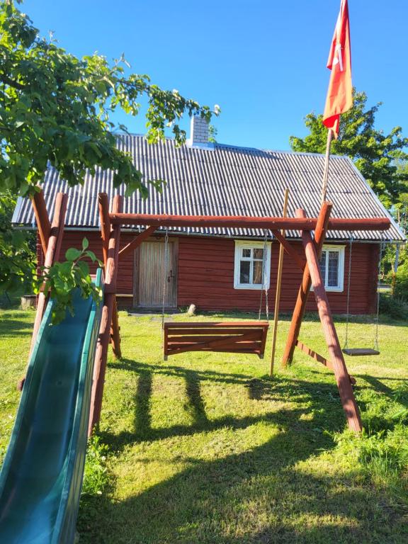 Šimtametis namelis, Anykščiai